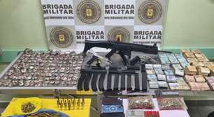 Operações relâmpago da Brigada em Cachoeirinha apreendem R$ 427 mil, armas, drogas e 7 presos