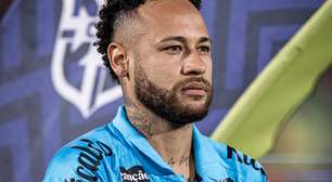 Neymar deixa o Maracanã com camisa do Flamengo após derrota do Santos