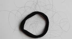 Quando o estresse faz seu cabelo cair: entenda o Eflúvio Telógeno e como recuperar seus fios