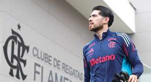 Flamengo pretende valorizar Rossi e estuda aumento