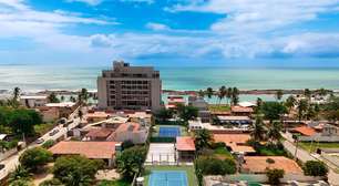 Ritz inaugura clube de tênis em Barra de São Miguel