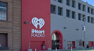 Quando o TikTok vira rádio e podcast com o iHeartMedia