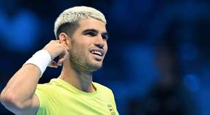 Alcaraz bate Fritz e vence mais uma no ATP Finals