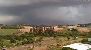 Vídeo mostra a passagem do tornado que destruiu cidade no Paraná