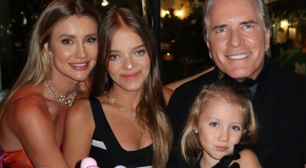 Com direito a esculturas de fios de luz, Rafaella Justus expõe decoração de natal luxuosa da mansão de Roberto Justus