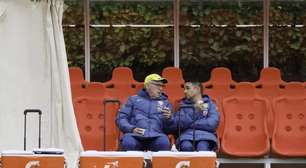 Rodrigo Caetano revela reação de Ancelotti a falas de Leão e Oswaldo de Oliveira