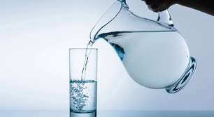 Cuidado, beber muita água de uma vez pode ser perigoso e até matar