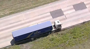 Caminhão é retirado de pista após quase 5 horas atravessado e Rodoanel é liberado