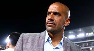 Verón, presidente do Estudiantes, alerta para situação do futebol argentino: 'Chegou ao limite'