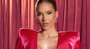 Roupa chamativa de Virginia é criticada em evento de luxo: 'Árvore de Natal'