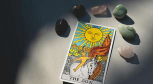 Solteira no Verão? Como usar o Tarot para celebrar sua liberdade