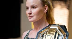 Valentina Shevchenko fala sobre 'evitar emoções' antes de luta no UFC 322