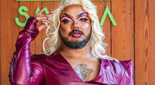 Ohana Azalee celebra ser a primeira drag queen a comandar uma roda de samba no Brasil