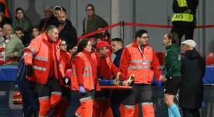 Jogadora sofre traumatismo craniano em jogo da Champions e está internada