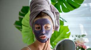 Máscara de argila roxa: conheça os benefícios e como usá-la corretamente