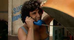 Mulher, homem ou algo mais: com quem Gino fala ao telefone em 'Rainha da Sucata'? Segredo do filho de Armênia aterroriza a mãe e vira grande mistério