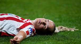 Jogadora sofre trauma cerebral e perde os sentidos durante partida da Champions feminina