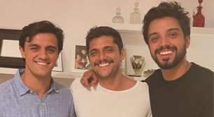 Cristão! Felipe Simas revela que irmãos ficaram 'apavorados' ao virar evangélico