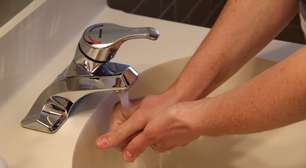 Encanador recomendou que eu fizesse isso uma vez por semana para evitar que canos e ralos fiquem com mau cheiro e funciona