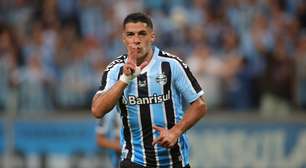 Ex-jogador do Grêmio cita momento inusitado de Luís Suárez no clube