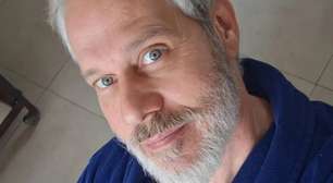 Galã dos anos 90, Nico Puig posta foto rara com marido e se declara