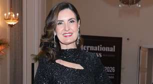 Fátima Bernardes usa look com brilho e fenda em jantar solidário