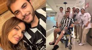 Filho de Patrícia Poeta deixa o hospital de cadeira de rodas: 'Vamos pra casa'