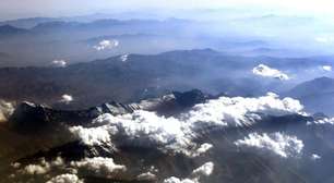 Em meio à maior seca em 50 anos, Irã aposta em semeadura de nuvens; prática é usada nos Emirados Árabes