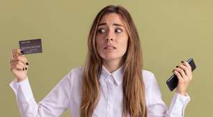 O que fazer ao ser surpreendido com redução de limite do cartão de crédito