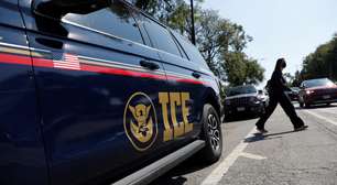 'É surreal': brasileiros se trancam em casa para escapar de caça a imigrantes nos EUA