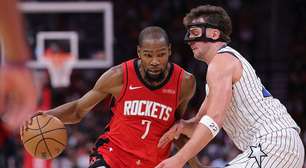Rockets vencem o Magic em duelo decidido na prorrogação