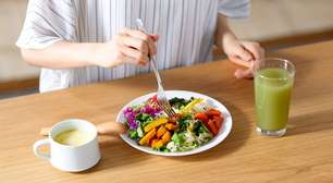 Vida fitness 50+: como a alimentação ajuda a evitar lesões musculares? Descubra!