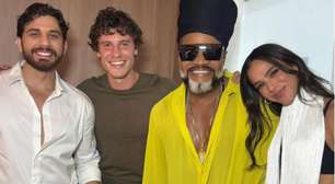 Shawn Mendes surge em clique inesperado com Bruna Marquezine, Gustavo Mioto e Carlinhos Brown após show de Dua Lipa