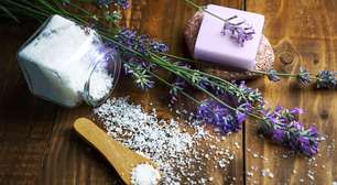 Banho energético com ervas para limpar as energias e começar um ciclo