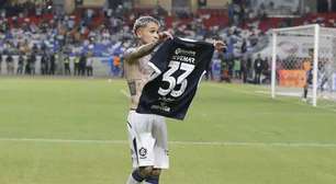 Após expulsão, Diego Hernández se desculpa e reconhece erro contra o Avaí: "Sem me"