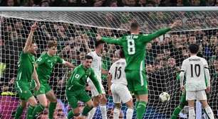 Cacatua é batizada em homenagem a herói da seleção da Irlanda