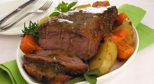 Carne assada com molho de ervas: um prato suculento e saboroso