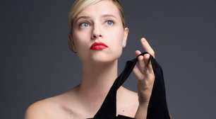 Top Ana Schurmann lança vestido que vira chapéu, bolsa, trench