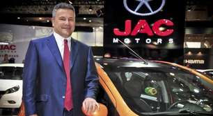 Quando a JAC não foi ao Salão, mas todos lembravam dos carros e da modelo