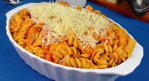 Macarronada com frango cremoso: um prato tamanho família