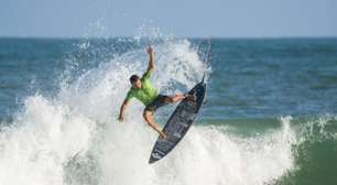 Surfista emociona após melhor nota na WSL em Guarapari e relembra infância: 'Só pedia uma oportunidade'