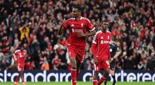 Astro do Liverpool compra cão de guarda após receber ameaças de morte