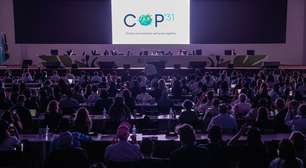 COP30 acaba sem mapa para fim de fósseis, avança em adaptação, transição justa e indígenas