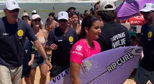 Concentrada, Sophia Medina troca 'rock' por 'louvor' e avança para as semifinais na WSL