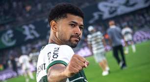 Coritiba vence o rebaixado Amazonas e garante o título da Série B em disputa com o maior rival