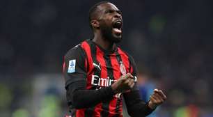 Milan é eficiente, vence a Inter de Milão e sobe na tabela do Italiano