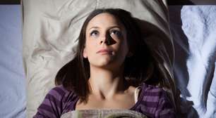 Dormir apenas 4 horas causa o mesmo impacto que tomar 6 cervejas, diz especialista