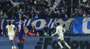 Olympique vira sobre o Newcastle e entra na zona de playoffs da Champions