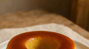 Pudim de flocão simples: receita sem leite condensado com sabor de bolo de cuscuz