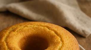 Bolo de fubá fofinho: técnica simples que deixa a massa pronta em 5 minutos